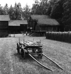 Slåttonn på friluftsmuseet, Norsk folkemuseum, 1978. Kjerre 
