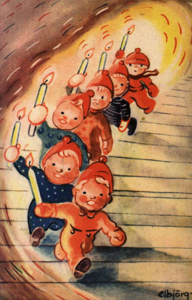 Julekort. Ubrukt. Smånisser med stearinlys i hendene løper ned en trapp. Illustrert av Elbjørg Øien.