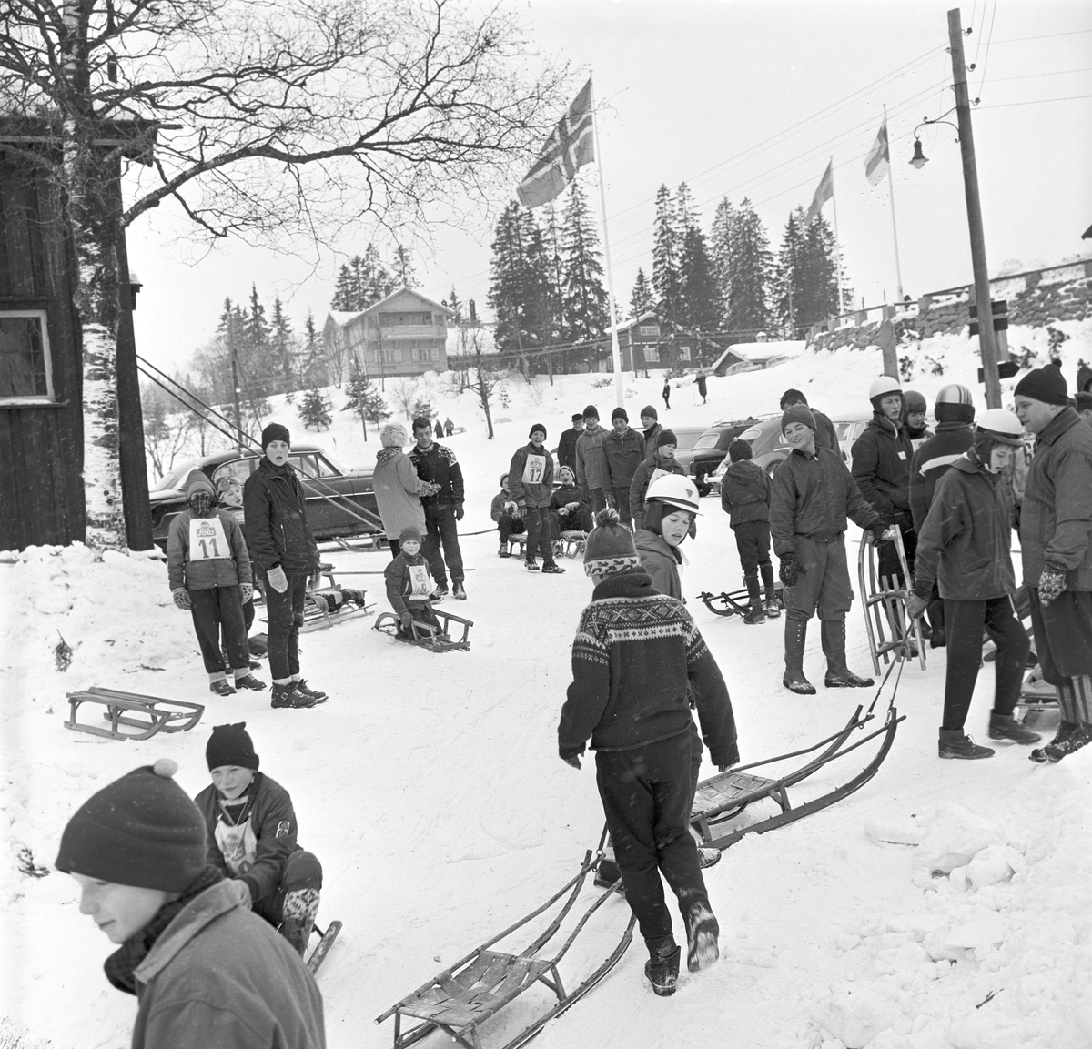 Serie bilder av aking i Korketrekkeren, 23/1-61.