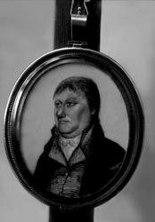 Avfotografering.Henriksens (?) portrett på forsiden av meda