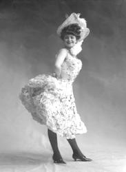 Portrett, danserinnen mademoiselle Ydette-Jolie.25.5.1906