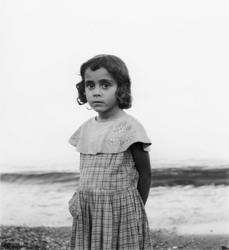 Fiskeby utanför Torremolinos, Spanien. Portätt av den sjuåri