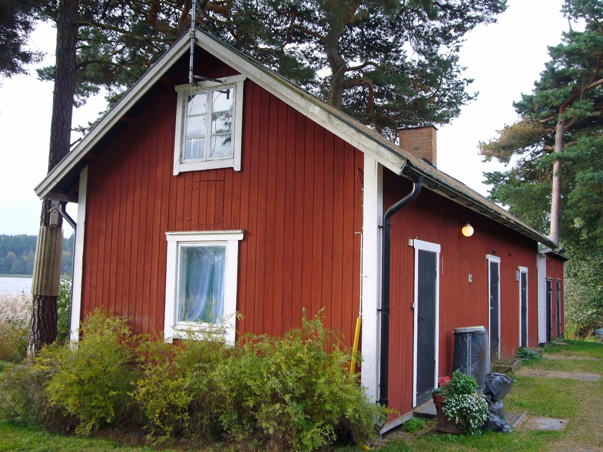 Uthus, Sjönäs, Häggeby socken, Uppland 2010