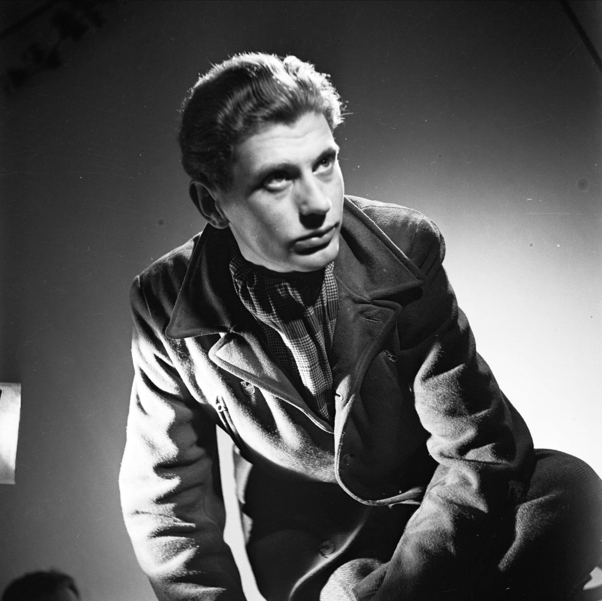 Ateljéporträtt - fotograf Claes Claesson - Upplandsmuseet / DigitaltMuseum