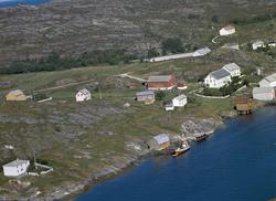 Eiendommer ved Knarrlagsundet