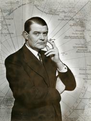 Portrett fra serien "Tidens menn om Tiedemann" laget av rekl