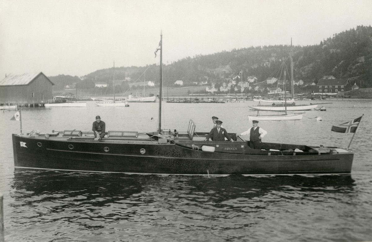 Nøkken, motorbåt, bygd av Jac. M. Iversen i Son 1923. Konstruktør: Richard B. Furuholmen