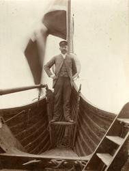 Kaptein Andersen ombord i "Viking" (b.1893, A/S Framnæs meka