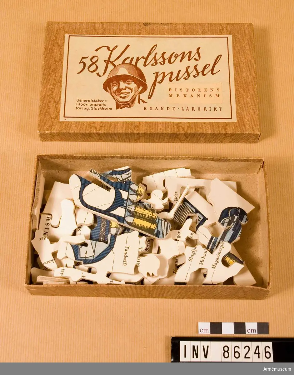 58 stycken pussel föreställande pistolers mekanism.


58:an Karlssons pussel "Pistolens mekansim"