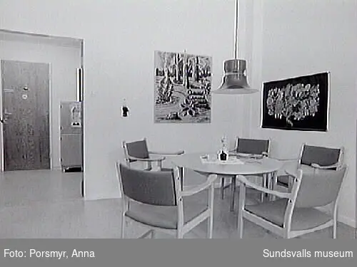 Dokumentation av f.d. Sidsjöns sjukhus,Sundsvall, inför publikation och utställning,producerade 1993