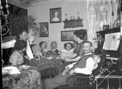 bolig, interiør, stue, menn4, kvinner4, påskeferie