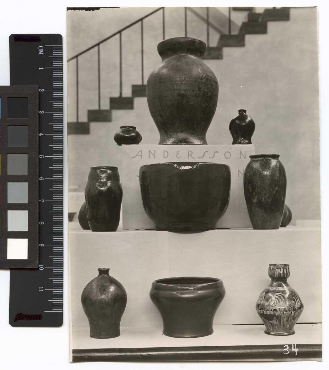 Göteborgs Jubileum (Minnesutställningen), 1923
Utställningsföremål: lergods,  vaser, skålar