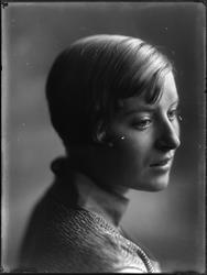 Portrett av ukjent kvinne.