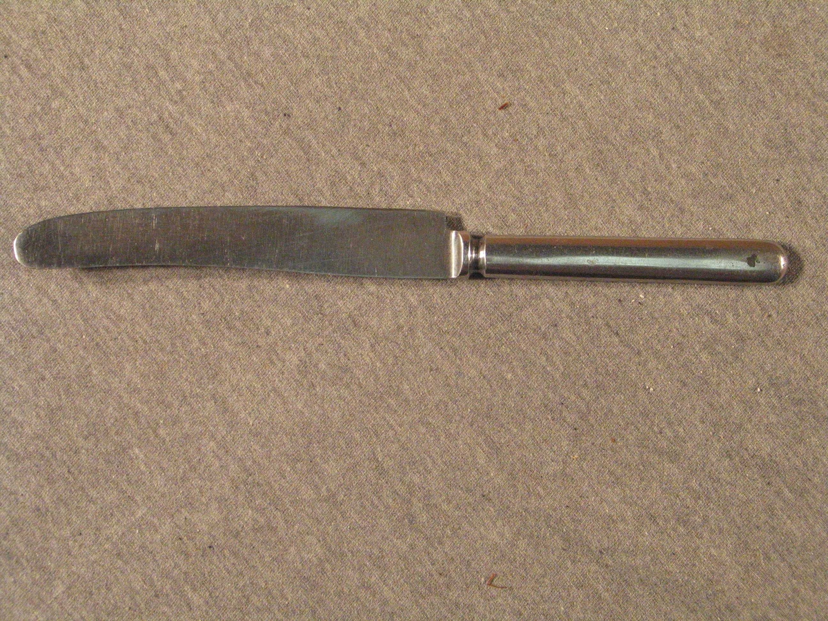 Bordkniv i stål