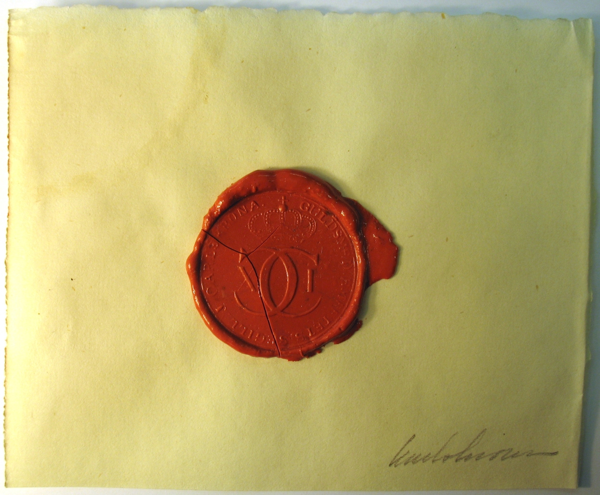 Sigill för skrået för guldsmed.

Karlskrona utan årtal. "GULDSMED EMBETETS SEGILL I CARLSKRONA". Blott stadsvapnet, Karl XI:s könta namnchiffer. Diameter 32. (Från stamp på Blekinge museum 8028).