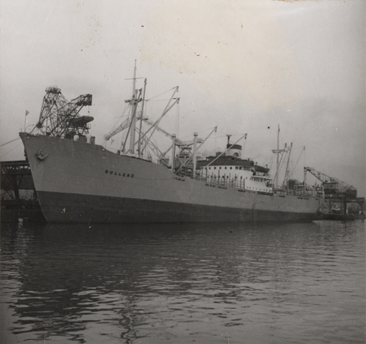 M/S BULLERÖ i Hammarbyhamnen den 13 okt. 1950. - Sjöhistoriska museet ...