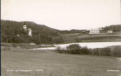 Landskap, kirke og prestegård. Kirken og prestegården i Otte