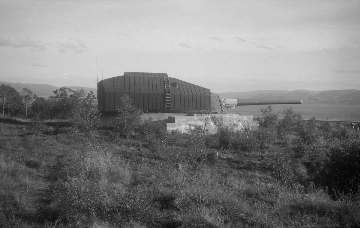 Kanon på Austrått fort på Ørlandet. 28 cm kanontårn (28cm SKC/34), tidligere tårn C på det tyske slagskipet Gneisenau
