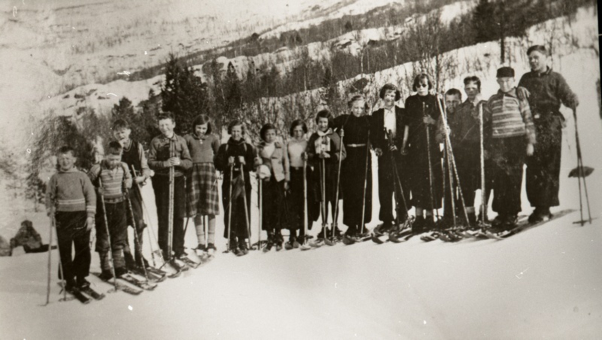 Gruppe på ski.