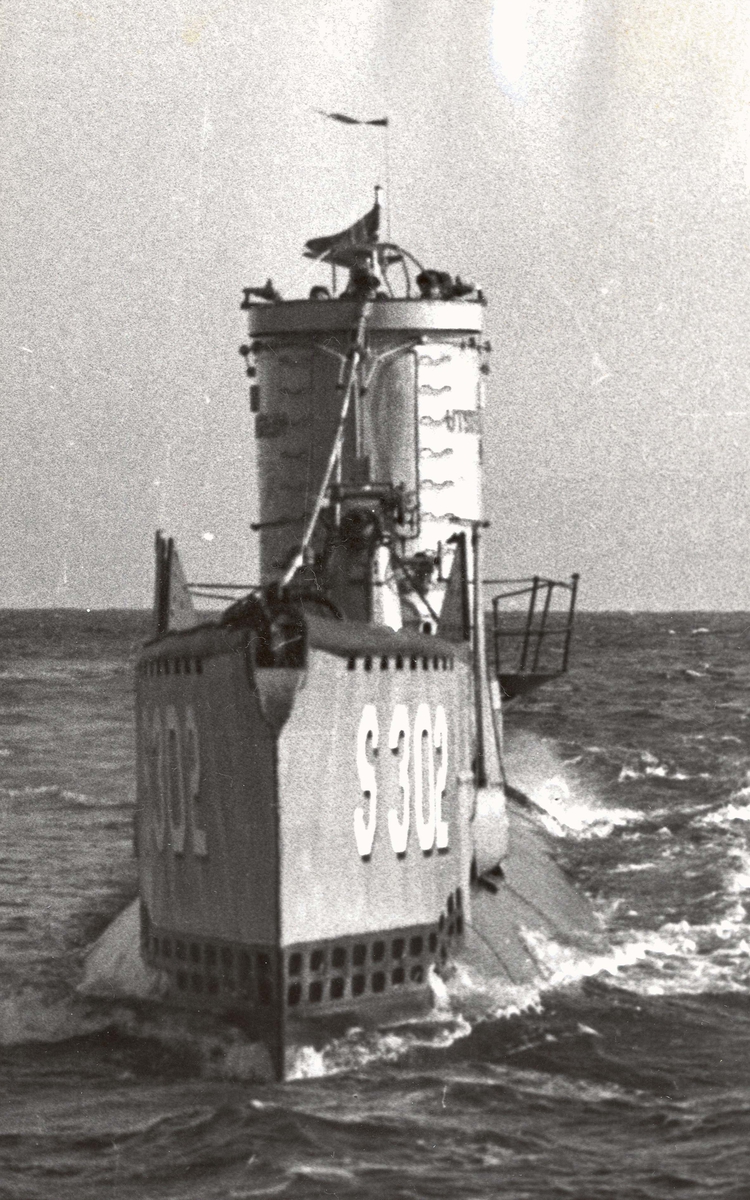 Motiv: Undervannsbåten KNM "Utstein" (S302) Rett forfra