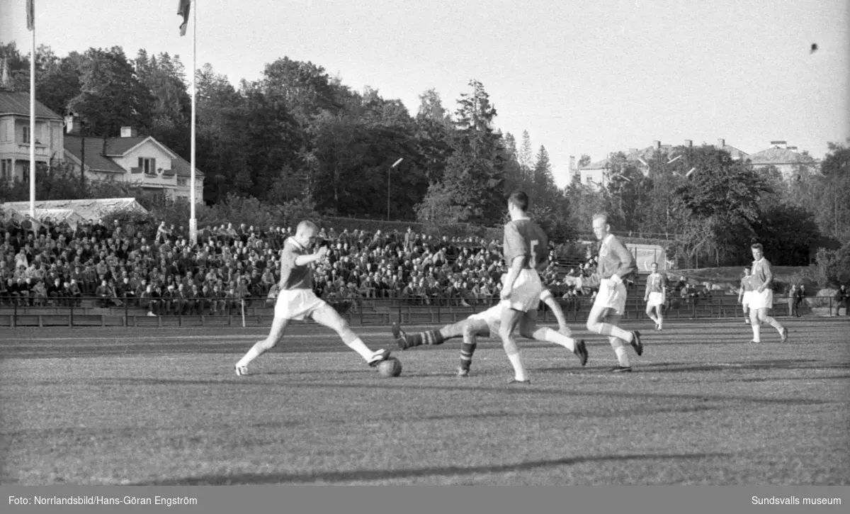 Fotboll, GIF Sundsvall-LFK Wasa, 2-3.