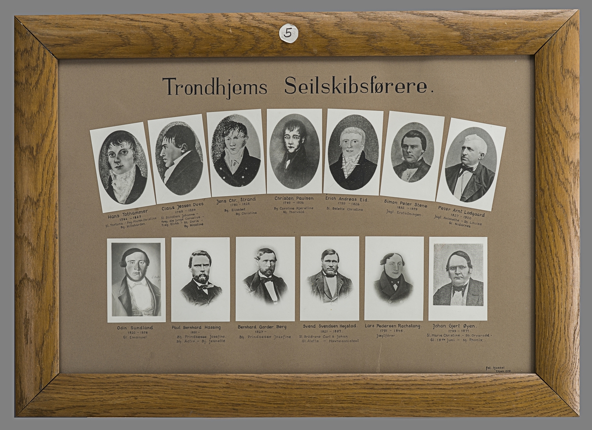 Tretten portretter av seilskipsførere i Trondheim.