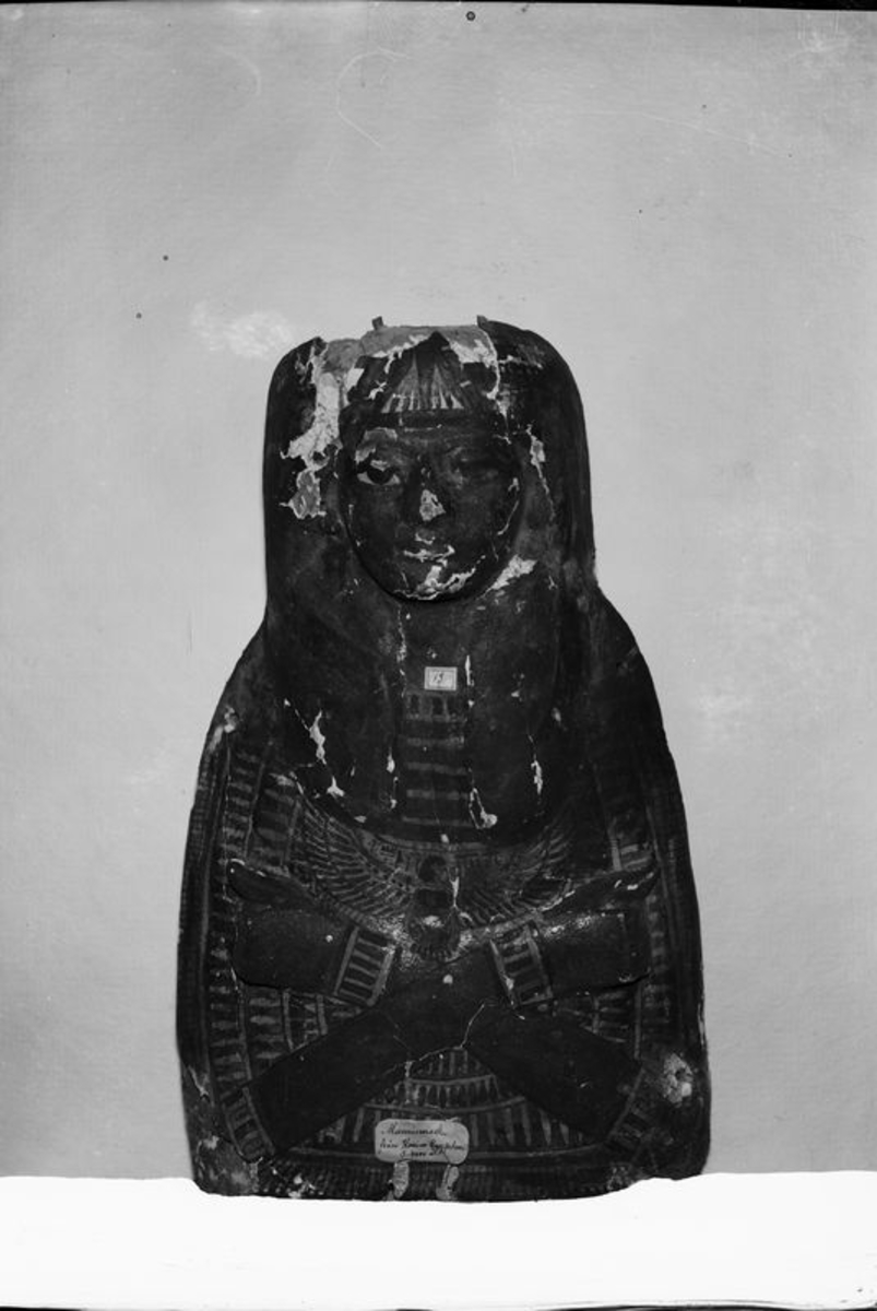 Egyptiska samlingen. Mumiemask  Vänersborgs Museum
