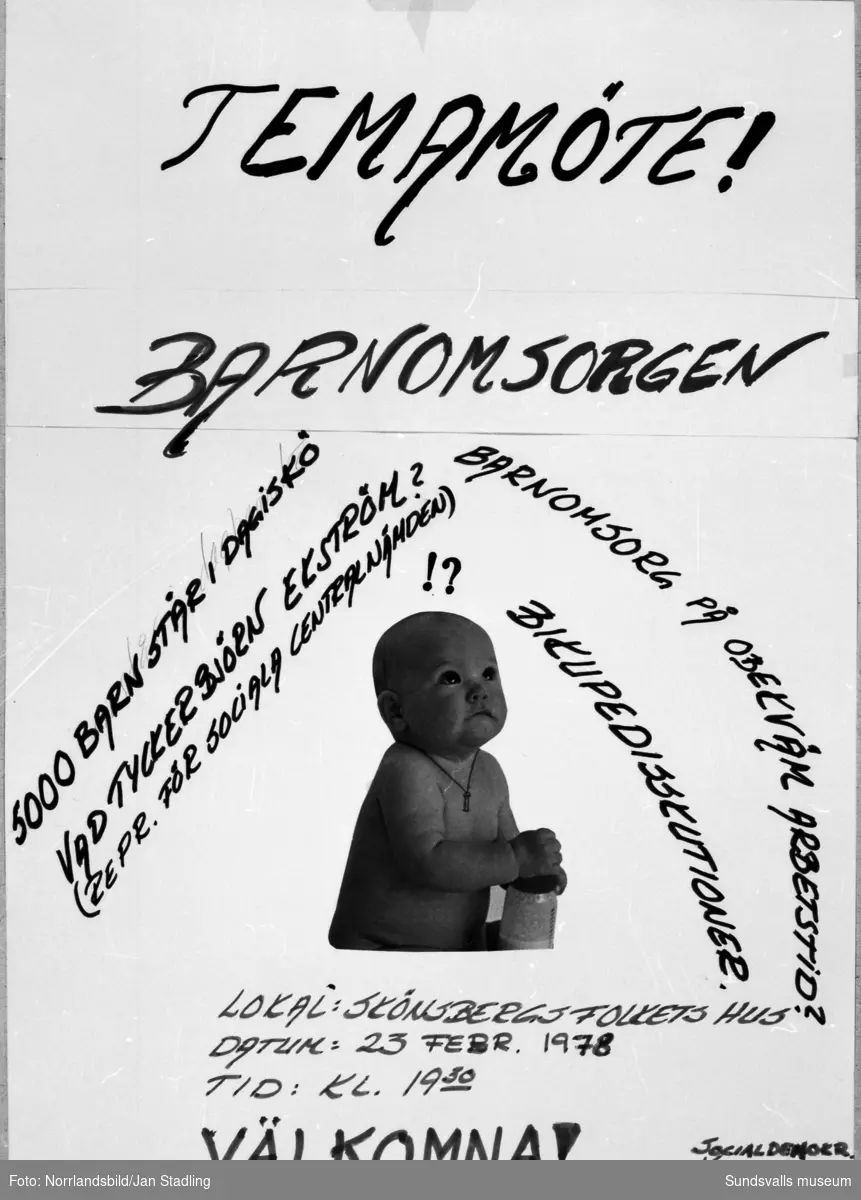 Affischer för Medelpads Socialdemokratiska kvinnidistrikt.
