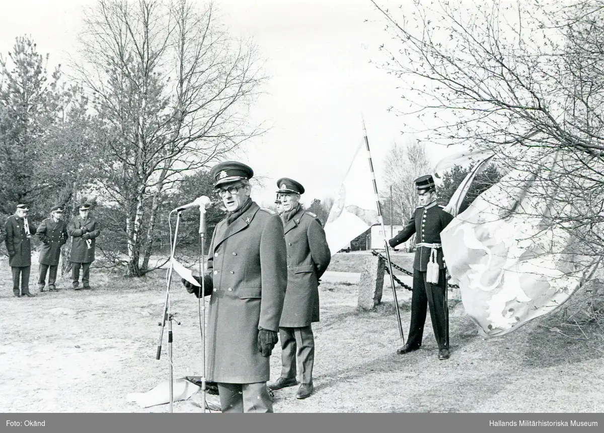 Regementets femtionde chef överste Lage Wernstedt högtidstalar på Grunnebo hed......