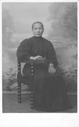 Portrett av Karoline Klemetsen. Karoline Klemetsen er født i