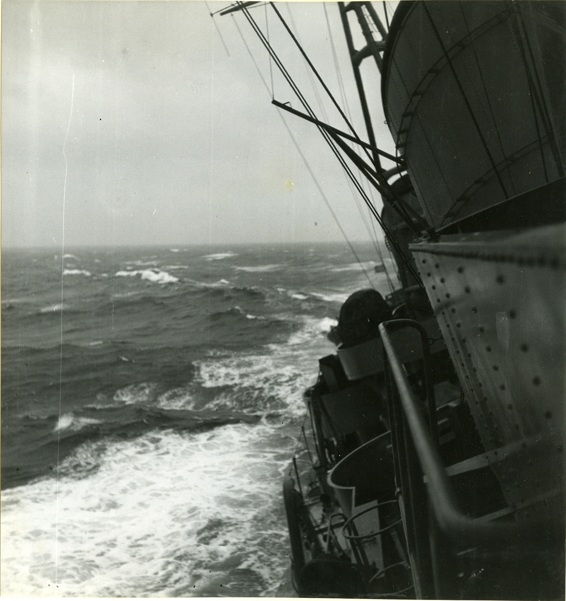 Bilden tagen under vinterresan i Atlanten 1947.