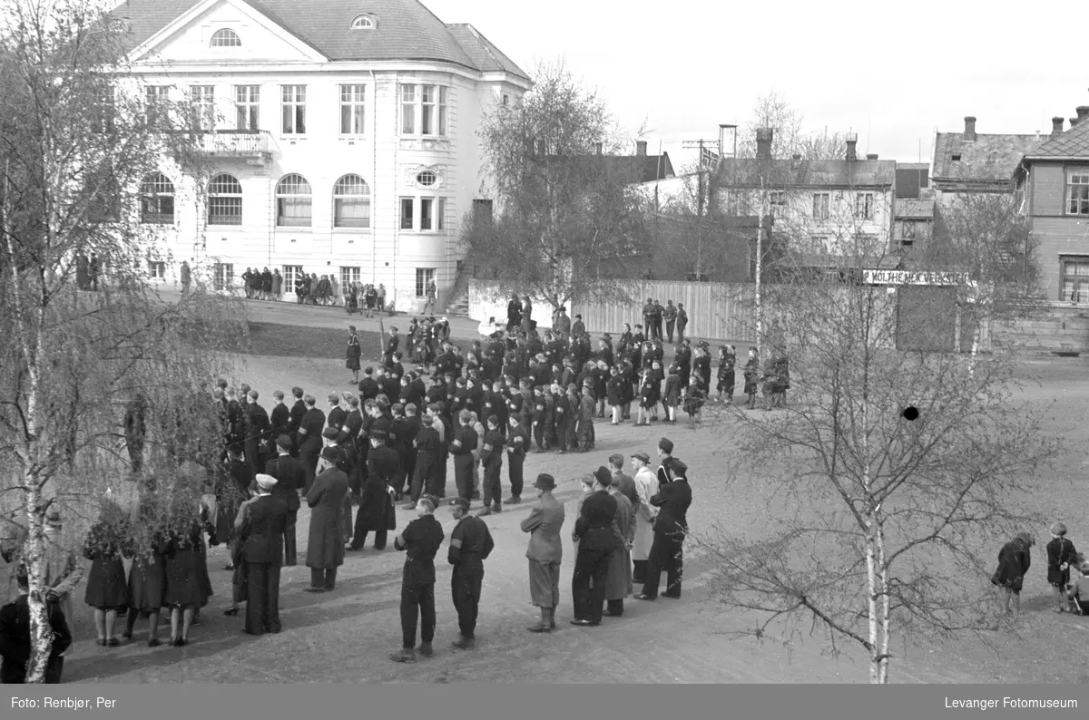 Nasjonal Samling, hirden på torget i Levanger.
