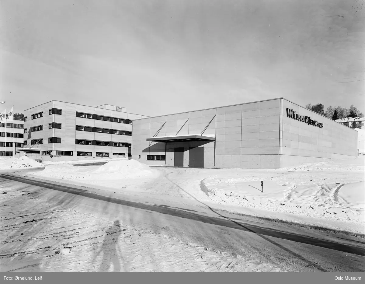 Wittusen & Jensen, kontorbygning, lager, snø