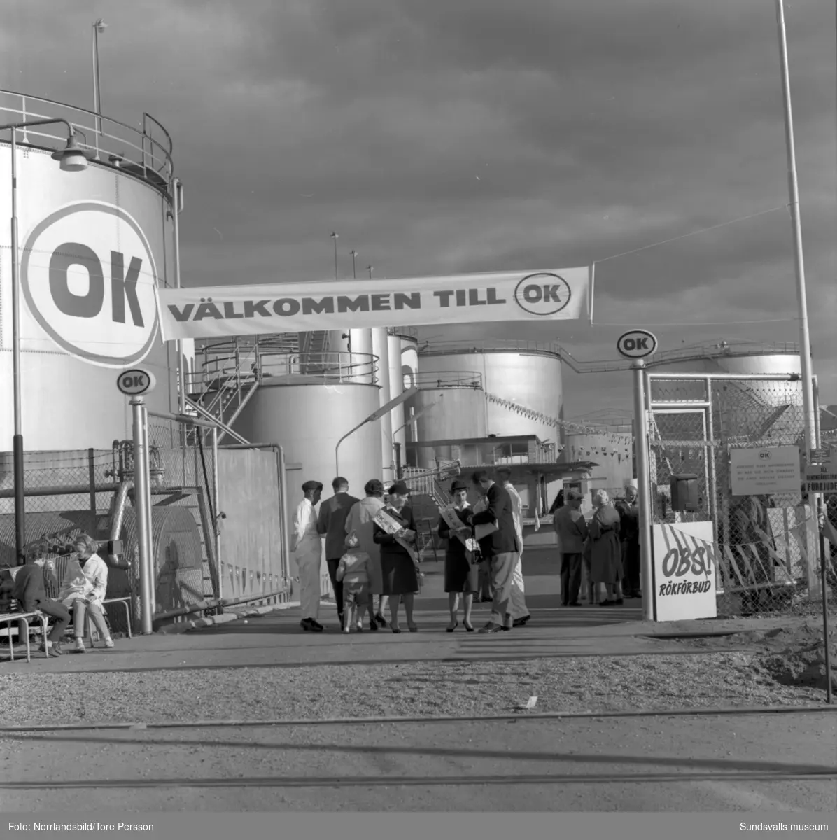 IC-OK har visning i oljehamnen, Vindskärsvarv. Reportage i tidningen Bilekonomi, föregångare till Vi Bilägare.