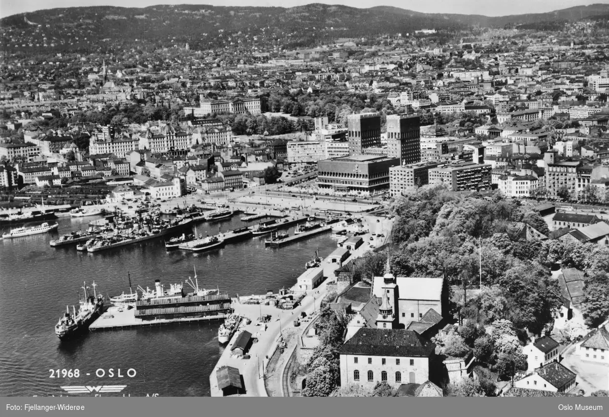 utsikt, Akershus festning, havn, Rådhuset, Vestbanestasjonen, Slottet