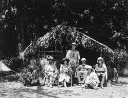 Bryllupsfeiring for Marentius Thams og Lydia Cherry i Naivas