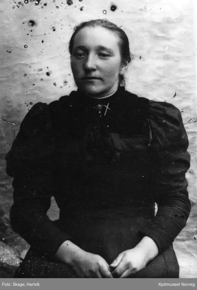 Anne Olsen Varø