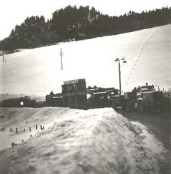 Vannkraftutbygging, viser kor ein mann vert overkjøyrd.