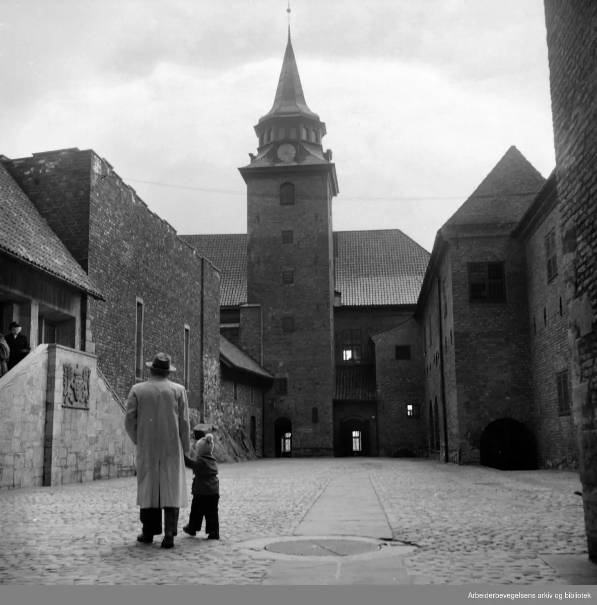 Akershus slott. 1952 - 1954