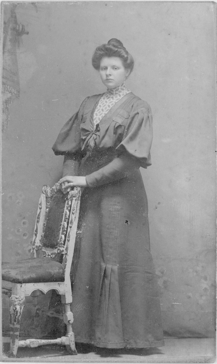 Helga Hotop ca 1910