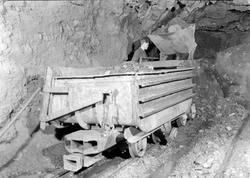 Bimco eller Atlas kastelastemaskin i bruk i gruva.
