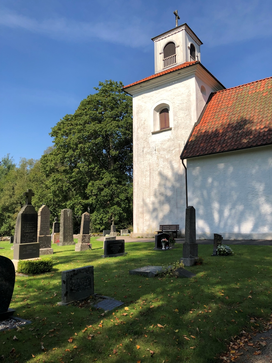 Gryteryds kyrka och kyrkogård. Gryteryds socken, Gislaveds kommun.