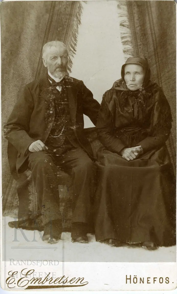 Ekteparet Ingebret Halvorsen Hval og hustru Marte Johnsdatter Hval