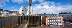 Molde domkirke ble innviet i 1957 og har siden 1983 vært dom