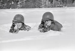 Kvinner i forsvaret: Kurs for kvinner ved Hærens. Jægerskole