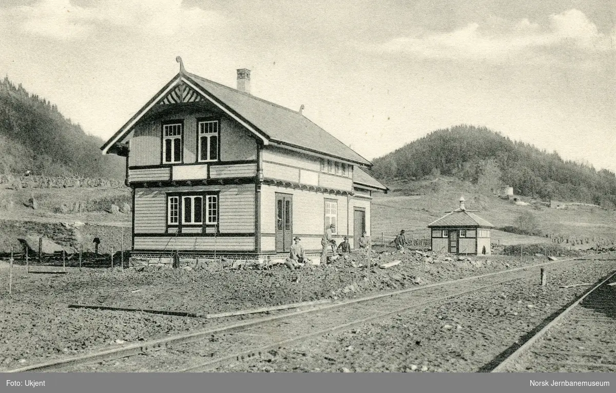 Byafossen stasjon på Nordlandsbanen under bygging
Nordlandsbanen ble åpnet forbi Byafossen 15.11.1905