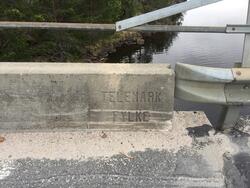 Bruskilt i betong på Nobbesund bro - Aamli Herad - Nobbesund