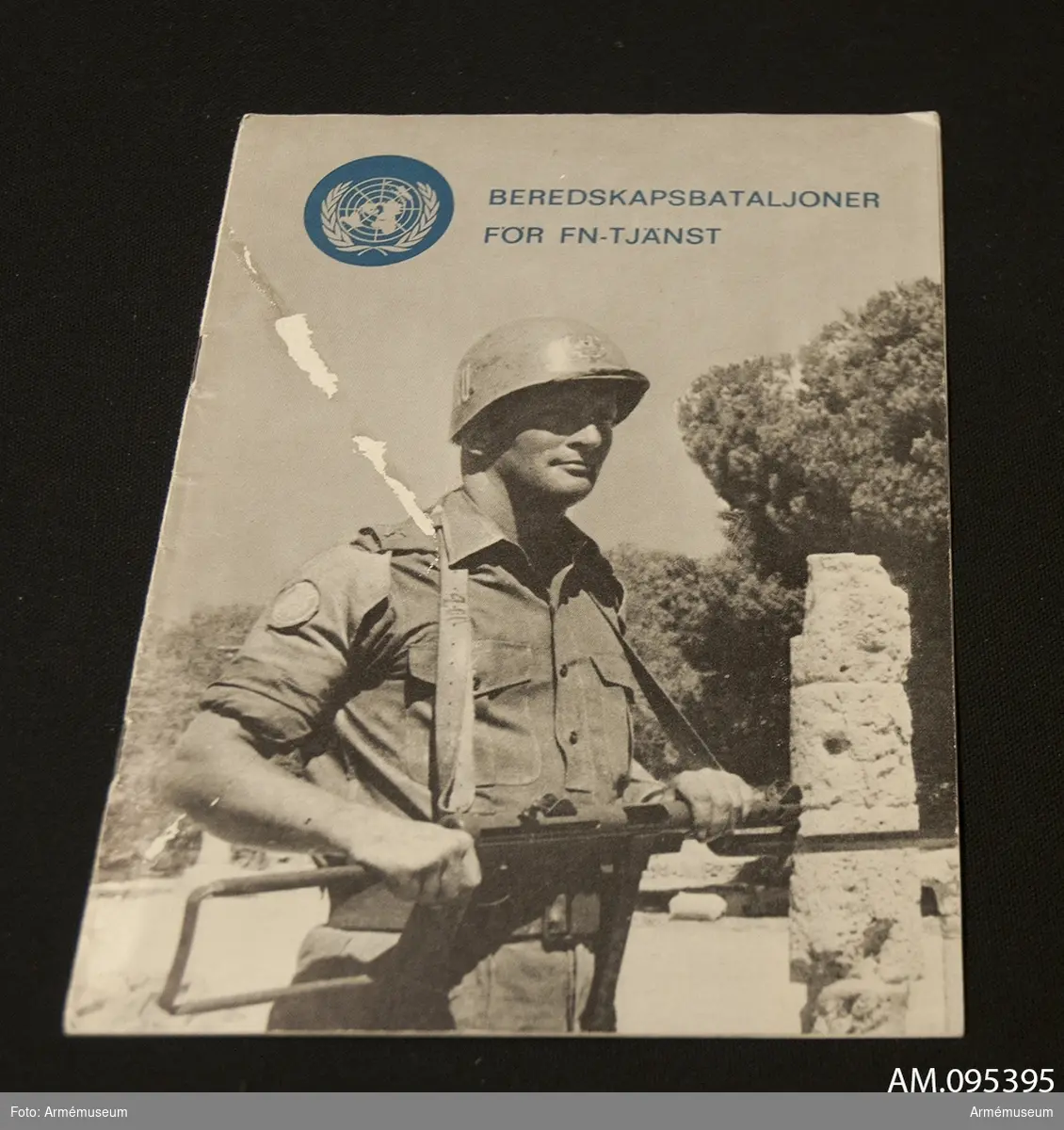 Anvisning: Beredskapsbataljoner för FN-tjänst. Utgiven av Arméstabens FN-avdelning 1965.