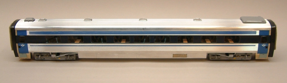 Mellanvagn SJ 2705 UA2, modell byggd av Göteborgs Modelljärnvägssällskap.
Skala 1:45