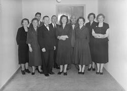 Gruppebilde på Vadsø folkeskole 1956. Fra venstre: Dagmar Ho